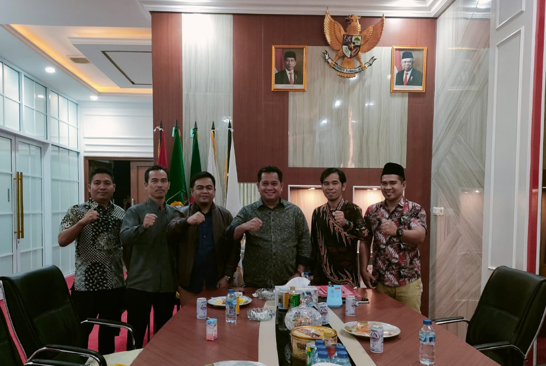 Perkuat Sinergitas Pimpinan Bawaslu Lakukan Audiensi dengan Bupati 