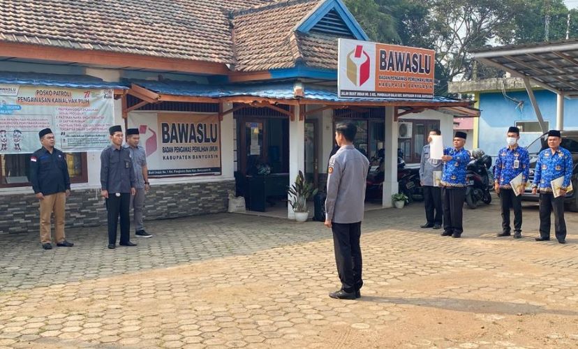 Ameredi Ketua Bawaslu Banyuasin Pimpin Upacara Peringatan Hari Kesaktian Pancasila