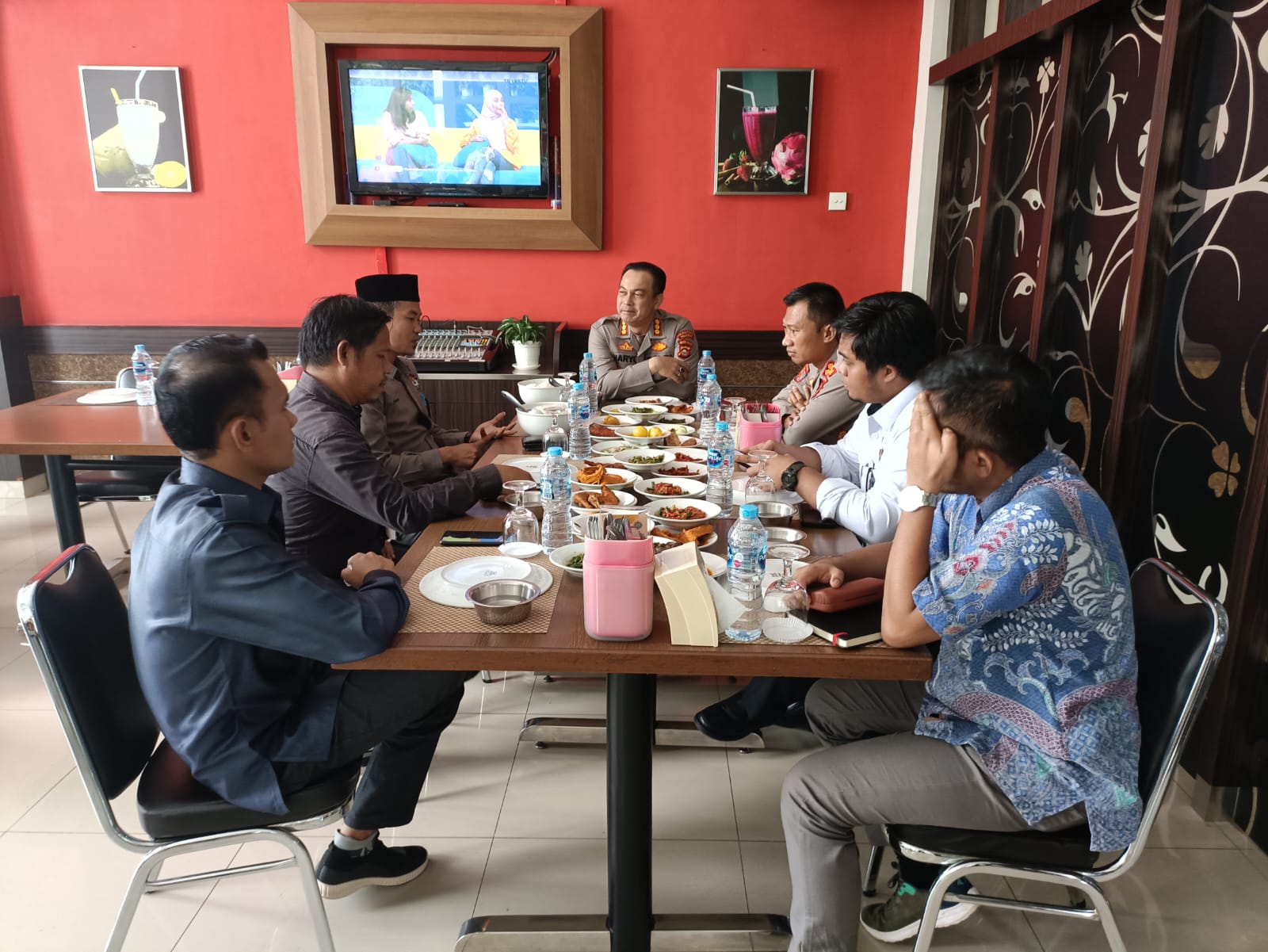 BAWASLU BANYUASIN HADIRI UNDANGAN RAKOR BERSAMA POLRESTABES KOTA PALEMBANG