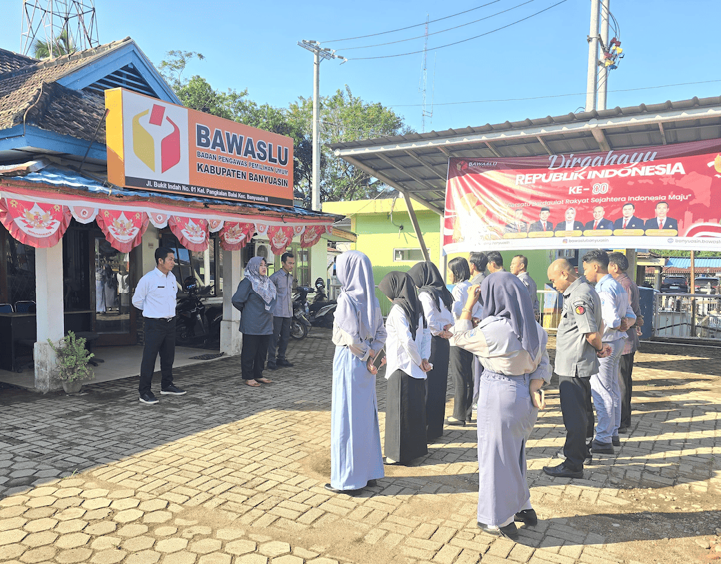 Apel Pagi Bawaslu Banyuasin, Siti Holijah Dorong Kobarkan Semangat Demokrasi