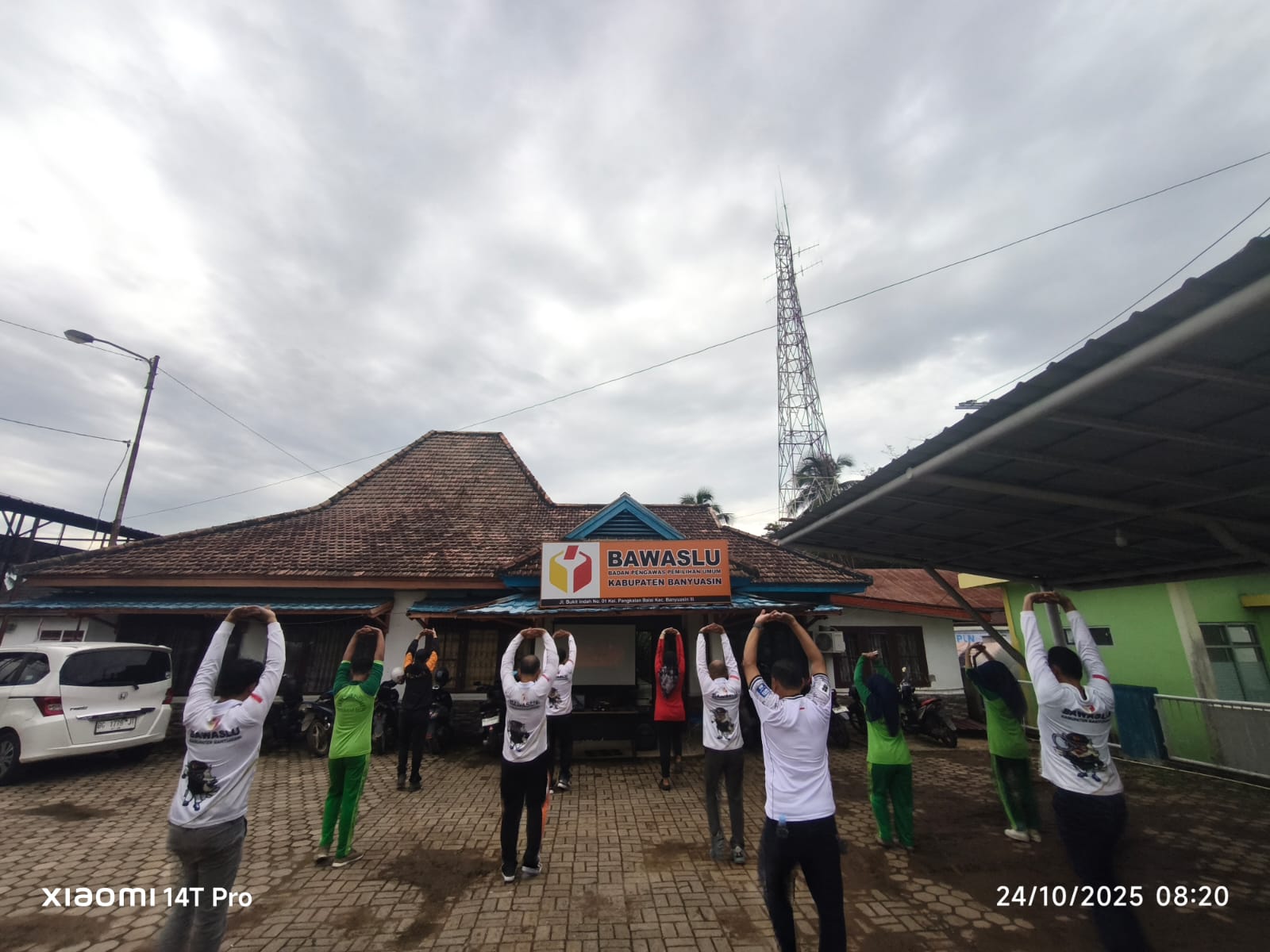 Rutin Senam Jum'at Pagi, Bawaslu Banyuasin Ciptakan Lingkungan Kerja Sehat, Produktif dan Harmonis