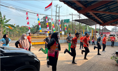 Bangun Kebugaran Lewar Senam, Pegawai Bawaslu Banyuasin Konsisten Gelar Senam Kamis Pagi