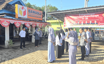 Apel Pagi Bawaslu Banyuasin, Siti Holijah Dorong Kobarkan Semangat Demokrasi