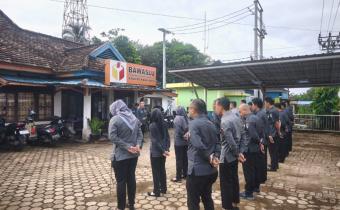Apel pagi
