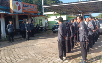Apel Pagi Jadi Penguat Disiplin dan Kinerja, Idris Tekankan Profesionalitas ASN Bawaslu Banyuasin